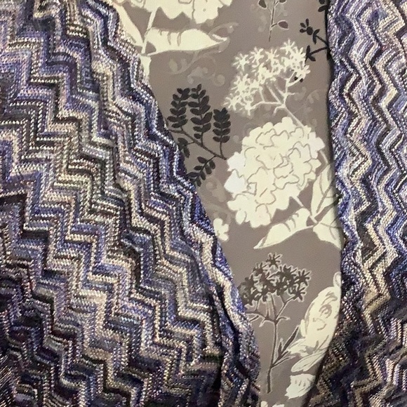 Steve Madden NEW - Sz M - over shoulder duster w/ sleeves - cover up - zigzag - Picture 2 of 6